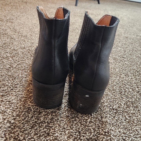 Madewell Black Leather Chelsea Ankle Boots Size 8 - Picture 4 of 12